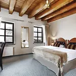 Отель Aubrecht Country 4*