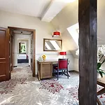 Отель Aubrecht Country 4*
