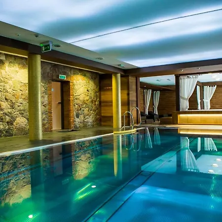 فندق Aubrecht Country 4*