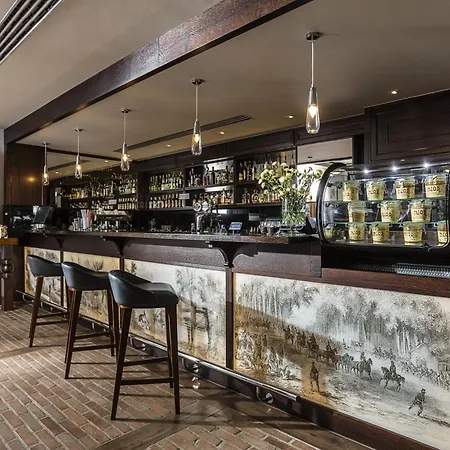 ホテル Aubrecht Country 4*